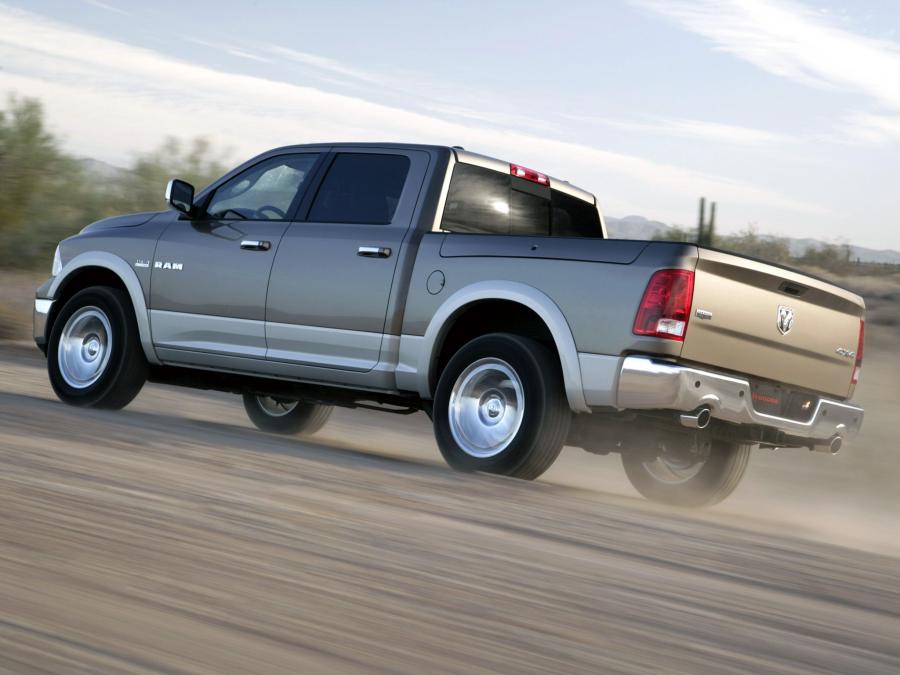  Dodge Ram 1500 Laramie Crew Cab 2008 года  (фото 10 из 30)